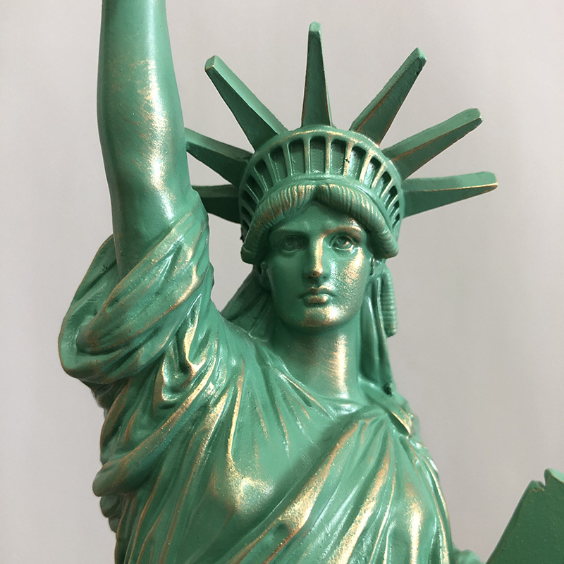 YuryFvna Statua della Libertà  - Home Office York recensione e prezzo